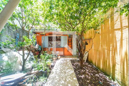 Casa à venda com 200m², 2 quartos e 2 vagas Casa à venda com 200m², 2 quartos e 2 vagasJardim