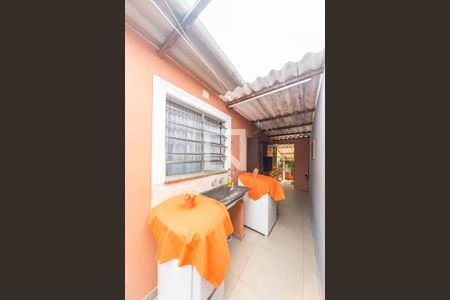 Casa à venda com 200m², 2 quartos e 2 vagas Casa à venda com 200m², 2 quartos e 2 vagasÁrea de Serviço