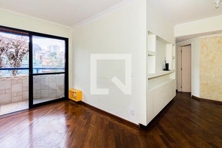 Apartamento para alugar com 72m², 3 quartos e 2 vagasSala