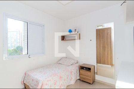 Apartamento à venda com 75m², 3 quartos e 2 vagasQuarto 2