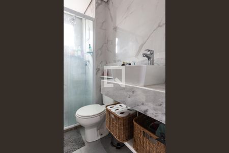 Apartamento à venda com 100m², 3 quartos e 2 vagas Apartamento à venda com 100m², 3 quartos e 2 vagasBanheiro