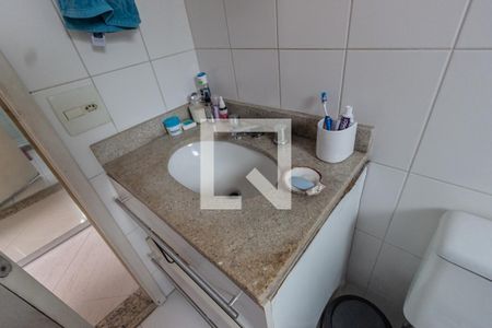 Apartamento à venda com 100m², 3 quartos e 2 vagas Apartamento à venda com 100m², 3 quartos e 2 vagasSuíte