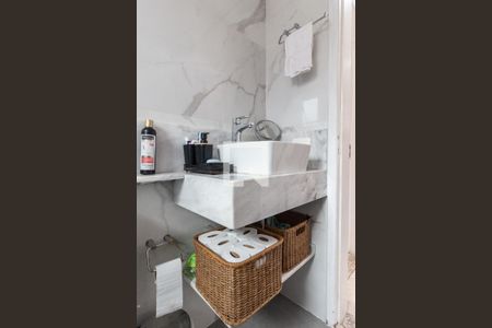 Apartamento à venda com 100m², 3 quartos e 2 vagas Apartamento à venda com 100m², 3 quartos e 2 vagasBanheiro