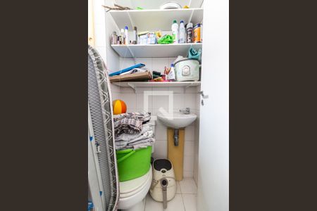 Apartamento à venda com 100m², 3 quartos e 2 vagas Apartamento à venda com 100m², 3 quartos e 2 vagasBanheiro de serviço