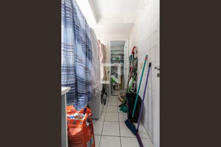 Apartamento à venda com 100m², 3 quartos e 2 vagas Apartamento à venda com 100m², 3 quartos e 2 vagasÁrea de serviço