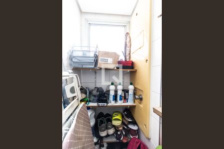 Apartamento à venda com 100m², 3 quartos e 2 vagas Apartamento à venda com 100m², 3 quartos e 2 vagasBanheiro de serviço