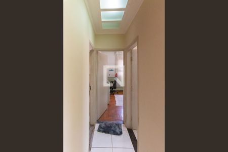 Casa à venda com 132m², 2 quartos e 3 vagas Casa à venda com 132m², 2 quartos e 3 vagasCorredor