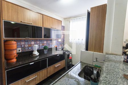 Apartamento à venda com 140m², 4 quartos e 3 vagas Apartamento à venda com 140m², 4 quartos e 3 vagasCozinha/Área de Serviço