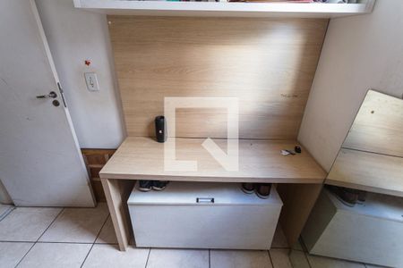 Apartamento à venda com 140m², 4 quartos e 3 vagas Apartamento à venda com 140m², 4 quartos e 3 vagasMesa de Escritório do Quarto 3