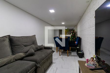 Sala de casa à venda com 4 quartos, 189m² em Conjunto Residencial José Bonifácio, São Paulo