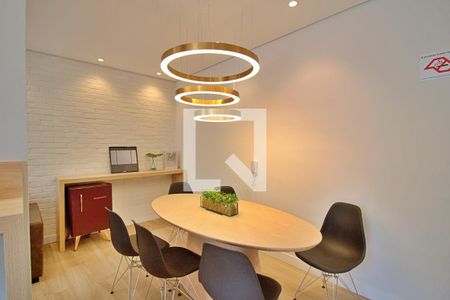 Apartamento à venda com 36m², 2 quartos e sem vaga Apartamento à venda com 36m², 2 quartos e sem vagaSala de Home Office