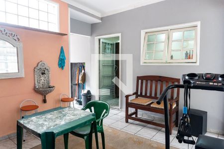 Casa à venda com 190m², 6 quartos e 3 vagasQuarto de Serviço