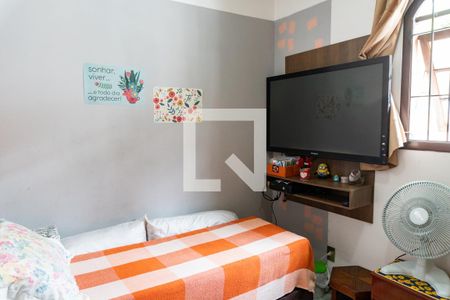 Casa à venda com 190m², 6 quartos e 3 vagasQuarto 1