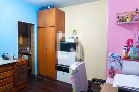 Casa à venda com 190m², 6 quartos e 3 vagasQuarto 3