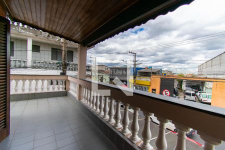 Casa à venda com 170m², 3 quartos e 2 vagasVaranda do Quarto 2