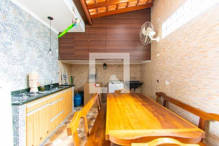 Casa à venda com 170m², 3 quartos e 2 vagas Salão gourmet