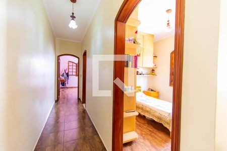 Corredor de casa à venda com 3 quartos, 170m² em Vila Bancária, São Paulo