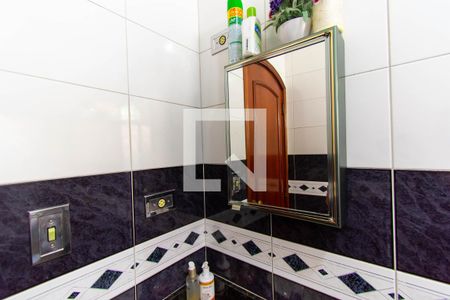 Casa à venda com 170m², 3 quartos e 2 vagasBanheiro 1