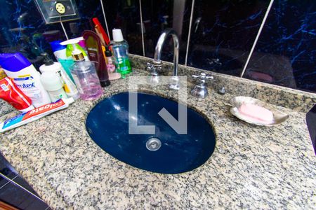 Casa à venda com 170m², 3 quartos e 2 vagasBanheiro 2