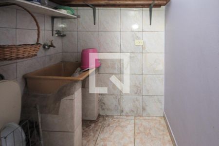 Casa à venda com 120m², 2 quartos e 2 vagasÁrea de serviço