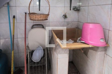 Casa à venda com 120m², 2 quartos e 2 vagasÁrea de serviço