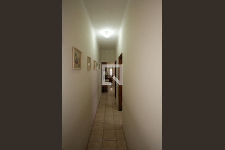 Casa à venda com 120m², 2 quartos e 2 vagasCorredor