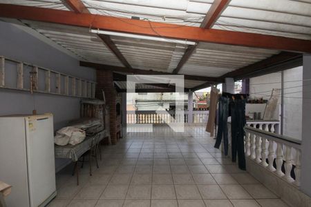 Casa à venda com 120m², 2 quartos e 2 vagasTerraço