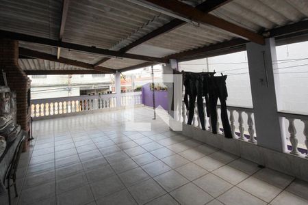 Casa à venda com 120m², 2 quartos e 2 vagasTerraço