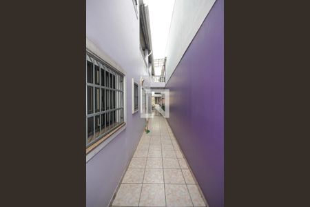 Casa à venda com 120m², 2 quartos e 2 vagascorredor externo