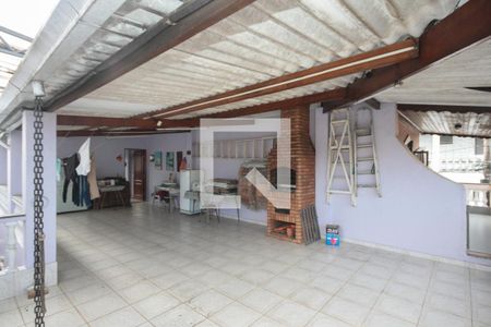 Casa à venda com 120m², 2 quartos e 2 vagasTerraço