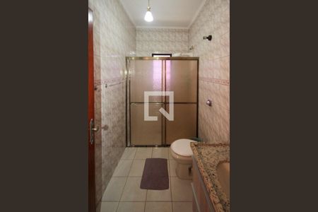 Banheiro de casa à venda com 2 quartos, 120m² em Vila Bancária, São Paulo
