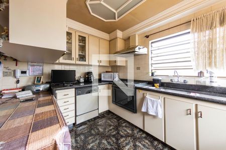 Casa à venda com 382m², 3 quartos e 6 vagasCozinha