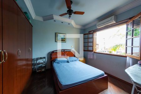 Casa à venda com 382m², 3 quartos e 6 vagasQuarto