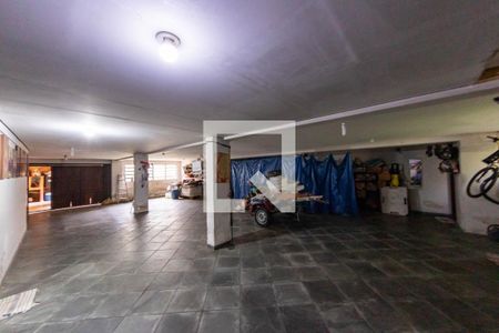 Casa à venda com 382m², 3 quartos e 6 vagasSalao de Festa