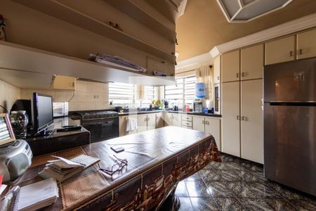 Casa à venda com 382m², 3 quartos e 6 vagasCozinha