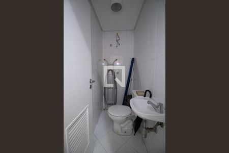 Apartamento à venda com 158m², 3 quartos e 2 vagas Apartamento à venda com 158m², 3 quartos e 2 vagasBanheiro de serviço