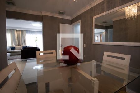 Apartamento à venda com 158m², 3 quartos e 2 vagas Apartamento à venda com 158m², 3 quartos e 2 vagasSala de Jantar