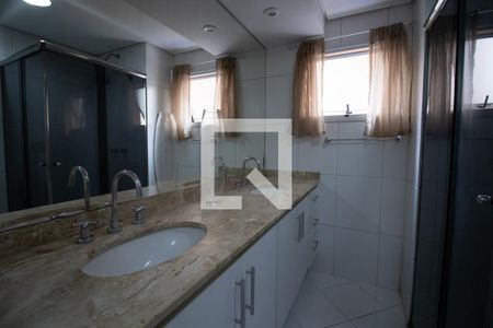 Apartamento à venda com 158m², 3 quartos e 2 vagas Apartamento à venda com 158m², 3 quartos e 2 vagasBanheiro do Quarto 1