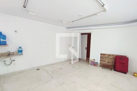 Casa à venda com 297m², 3 quartos e 4 vagasSala 2