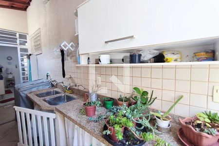 Casa à venda com 297m², 3 quartos e 4 vagasÁrea de Serviço