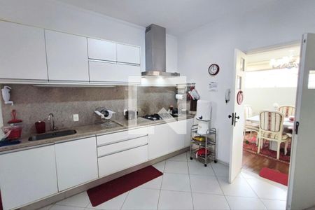 Casa à venda com 297m², 3 quartos e 4 vagasCozinha