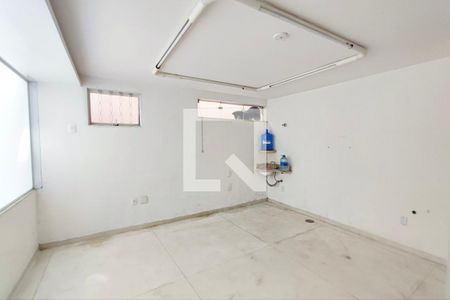 Casa à venda com 297m², 3 quartos e 4 vagasSala 2