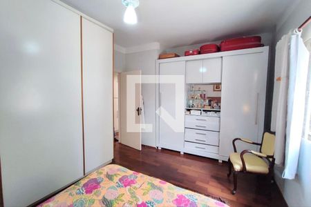 Casa à venda com 297m², 3 quartos e 4 vagasQuarto Suíte