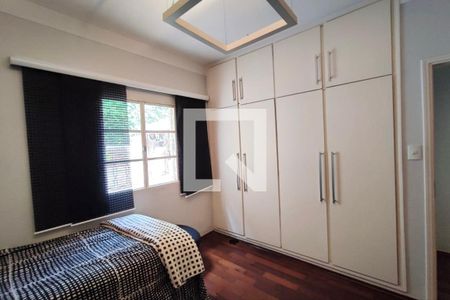 Casa à venda com 297m², 3 quartos e 4 vagasQuarto 2