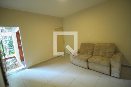 Casa para alugar com 2 quartos, 199m² em Vila Bertioga, São Paulo