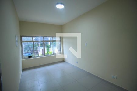 Casa para alugar com 2 quartos, 199m² em Vila Bertioga, São Paulo
