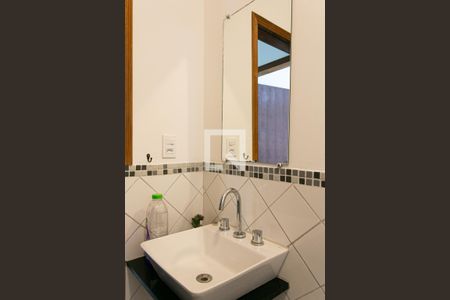 Casa à venda com 256m², 7 quartos e 2 vagasCasa 1 - Banheiro da Suíte