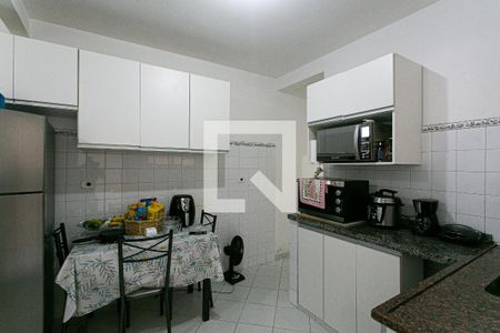 Casa à venda com 256m², 7 quartos e 2 vagasCasa 2 - Cozinha
