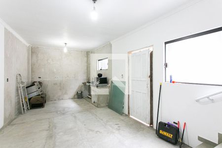 Casa 1 - Sala de casa à venda com 7 quartos, 256m² em Vila Antonina, São Paulo