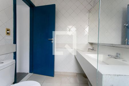 Casa à venda com 256m², 7 quartos e 2 vagasCasa 3 - Banheiro